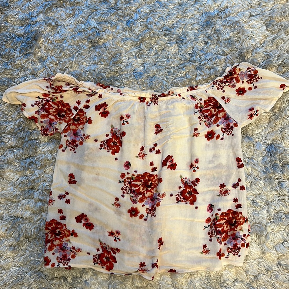 Mahina flower off the shoulder top size medium